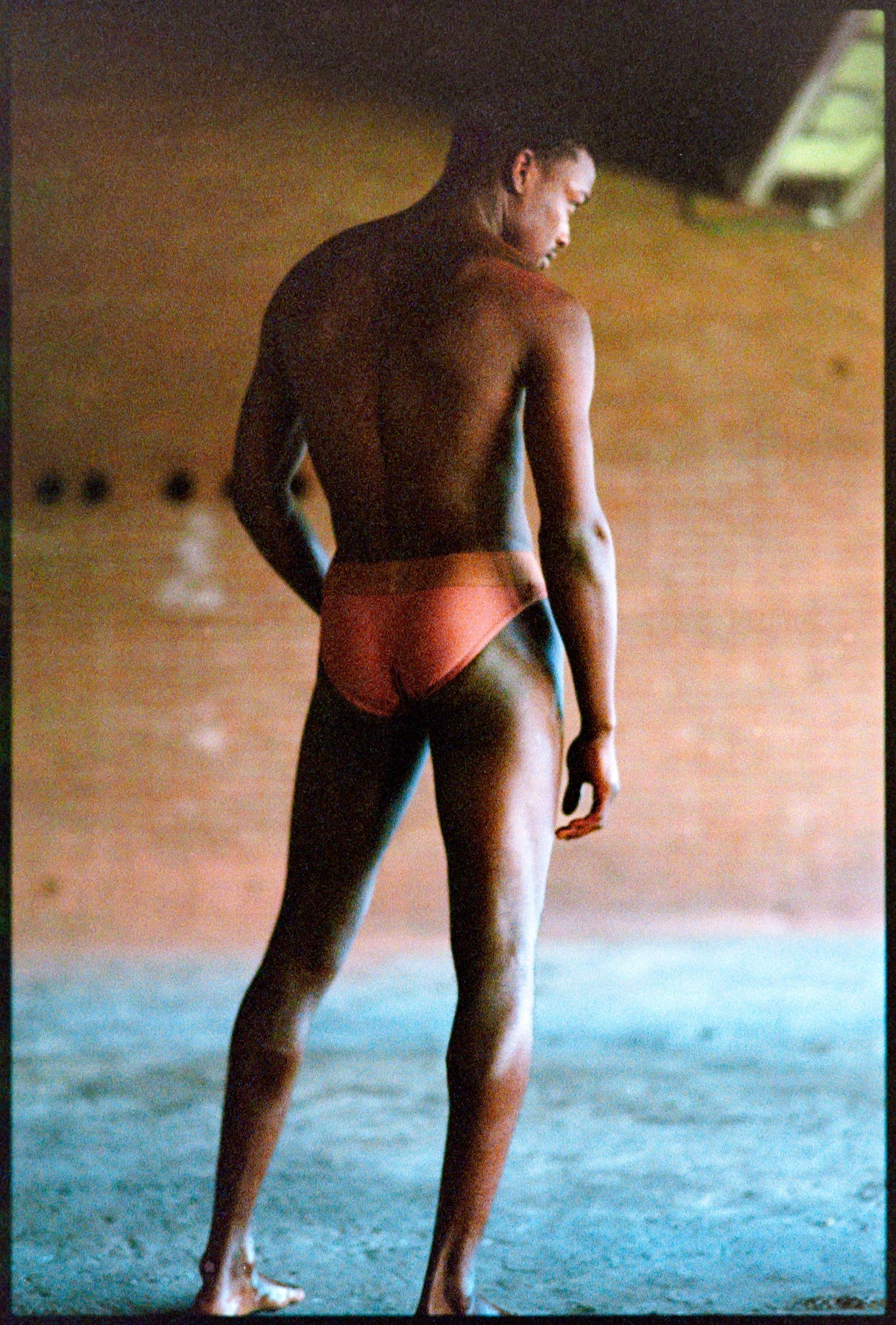 High-cut Classic Brief - Espresso with exquisite fabric binding, epitomising sophistication in men’s briefs.