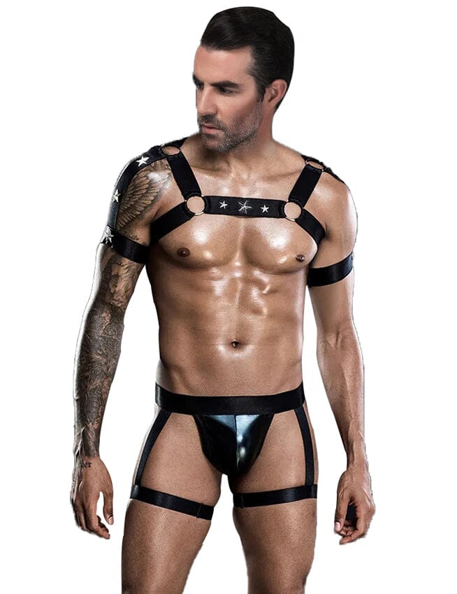 a man wearing a harness and harness on his chest