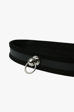 S&M Black Day Collar featuring an easy on easy off closure, a versatile collar suitable for both intimate moments and nightlife.