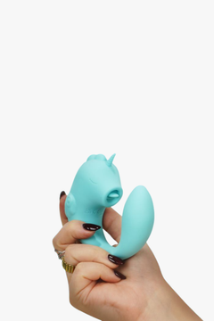 Detailed view of Unihorn C-Horse - Ocean Peak Dual Vibrator showcasing the powerful dual motor feature.