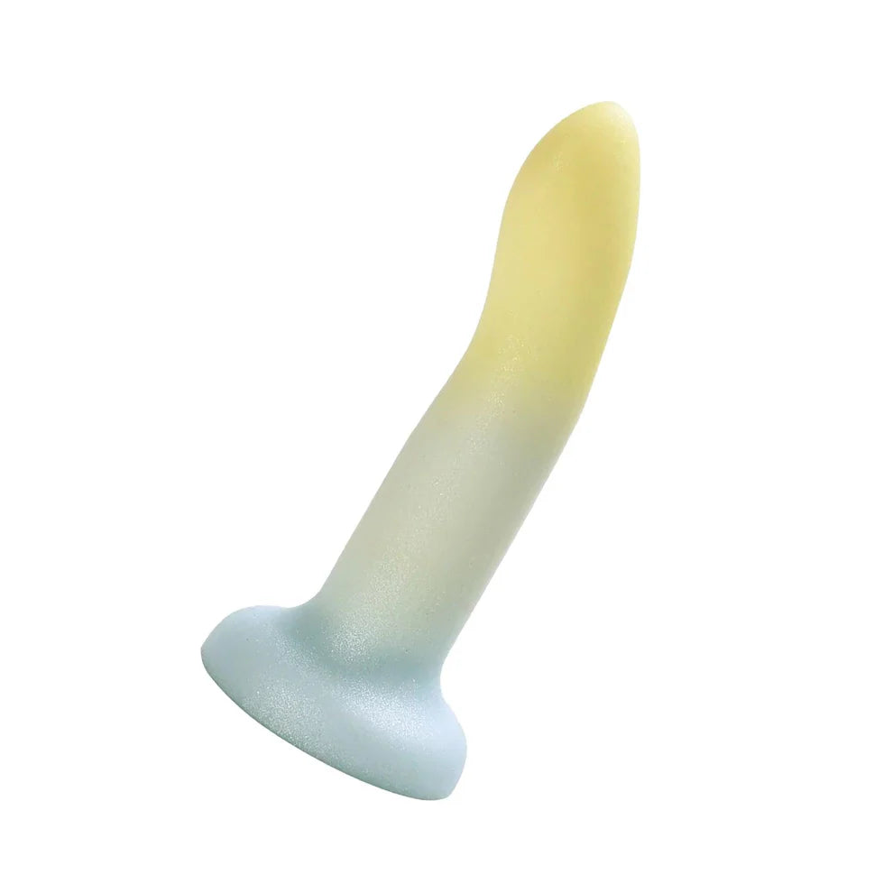 Elegant image of the Gradient Dildo – 5-Inch G-Spot Stimulator, showcasing its ergonomic design and luxurious finish for optimal pleasure.