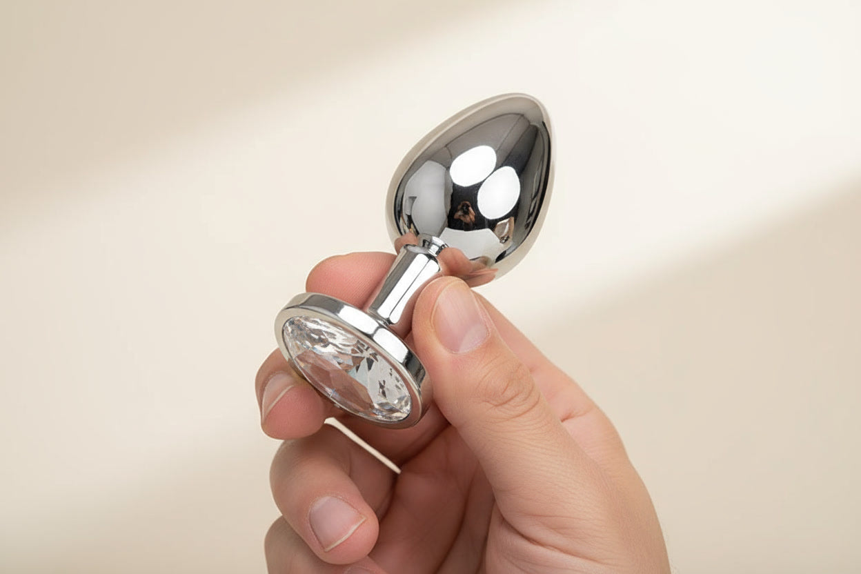 Scandals Metal Butt Plug with Crystal - Temperature Responsive Aluminium Plug