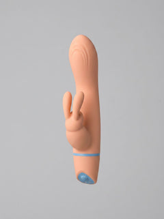 MINA Thrill Rabbit Vibrator with curved G-spot shaft, clitoral stimulator, 5 functions, waterproof, designed for pleasure.