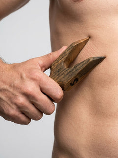 Barrel of Pain Fang scratcher BDSM accessory with metal and leather design, used for sensory play and sensation enhancement.