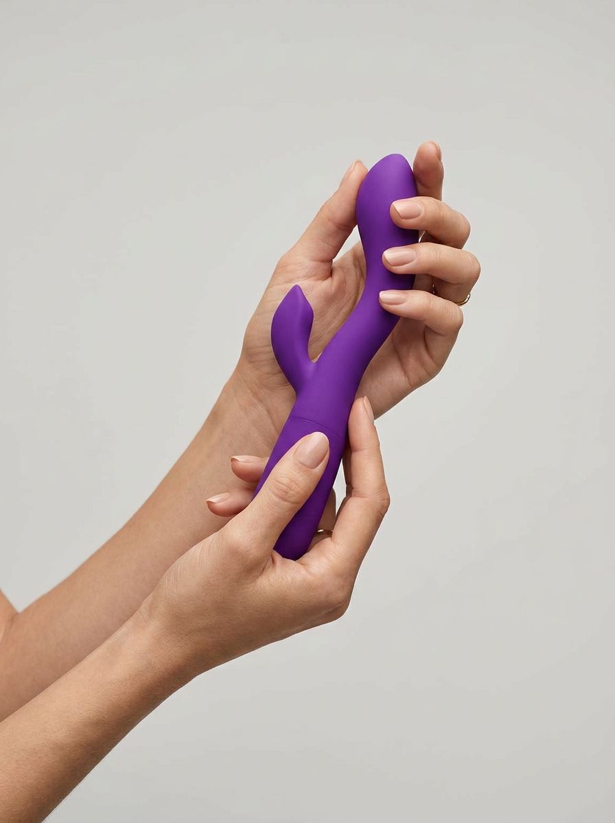 Scandals Mina Sensation rabbit vibrator, waterproof silicone with 10 functions, USB rechargeable, 4.15-inch insertable length.