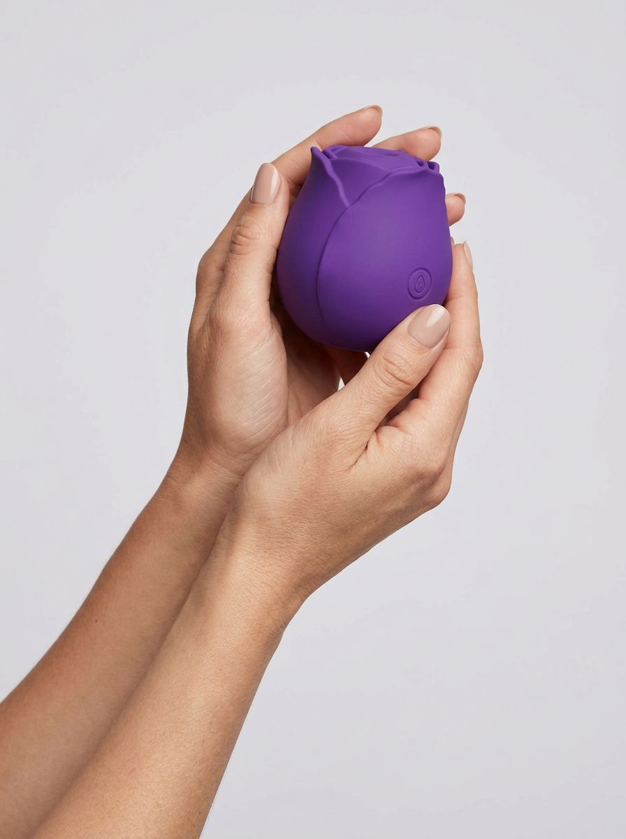 Me You Us Signature The Tapping Rosebud – Pink or Purple tapping rose toy with elegant petal-inspired styling
