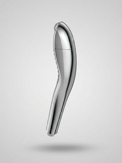 Magnetic USB charging for the AquaPulse Trio 3-in-1 Shower Massager Stimulator, a sophisticated shower massager designed for indulgence.
