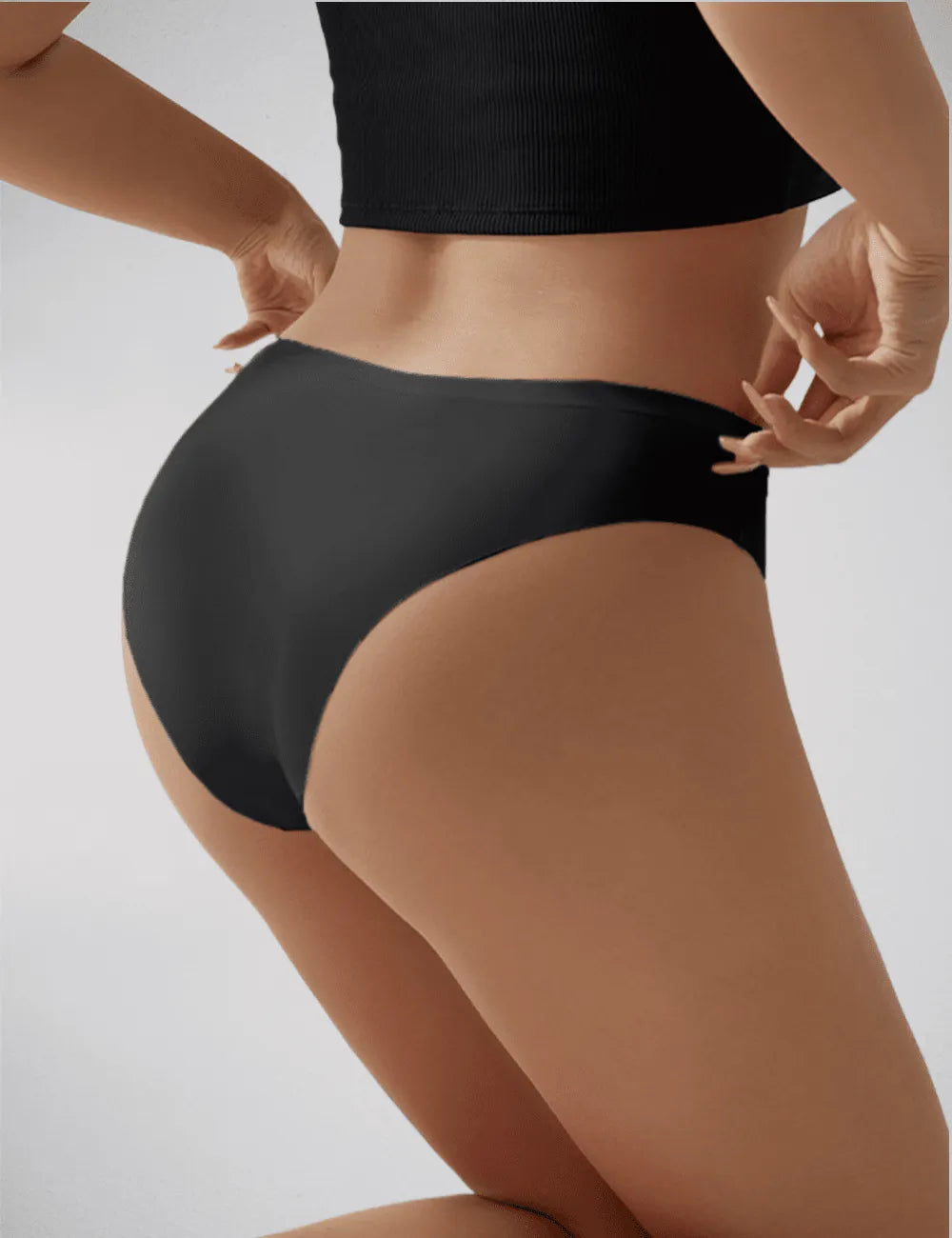 Scandals Seamless Panty with Gold Hardware Knickers & Thongs Scandals Lingerie 