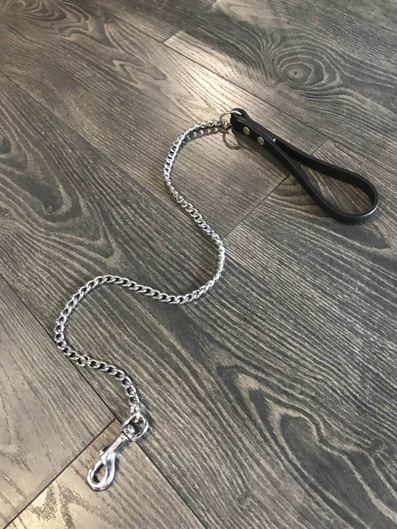 Scandals Leather Leash